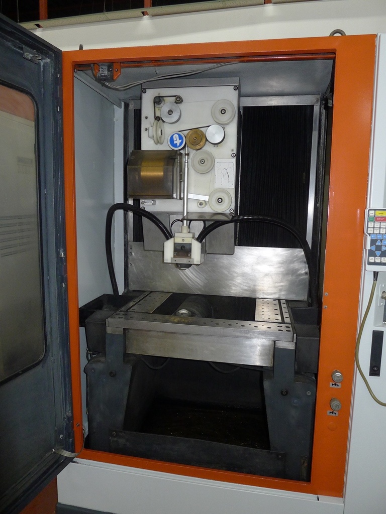 ろみお様*6/4 1995 Charmilles Robofil 290F Wire EDM (#1329)